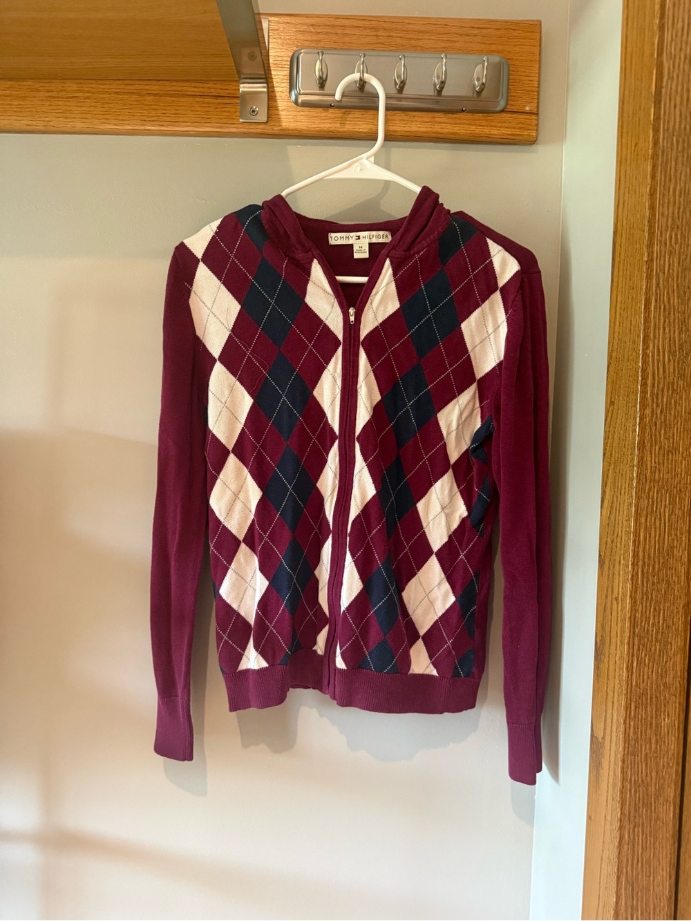 Vintage Tommy Hilfiger Women's Burgundy Argyle Zip Front Sweater